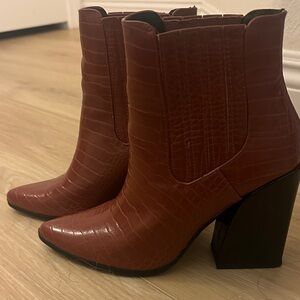 Missguided Chestnut Croc-Pattern Heeled Boots